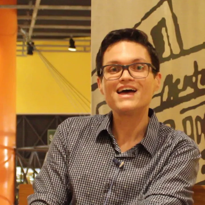 Palestra: ENTREVISTA : PROFs. Drs. Bruno Brulon e Marcela Sanches
